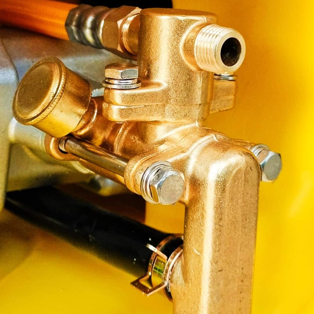 Dada 25L 4-Stroke Engine | For Sprayers and Pumps - Image 3